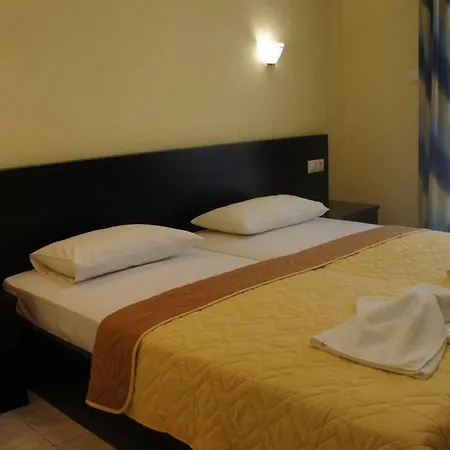 Vila Mersinis Apartahotel Neos Marmaras