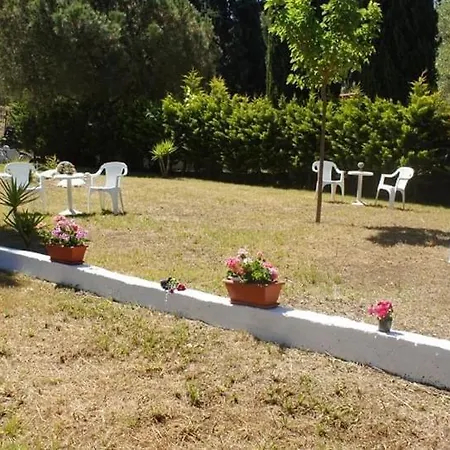 Vila Mersinis Neos Marmaras
